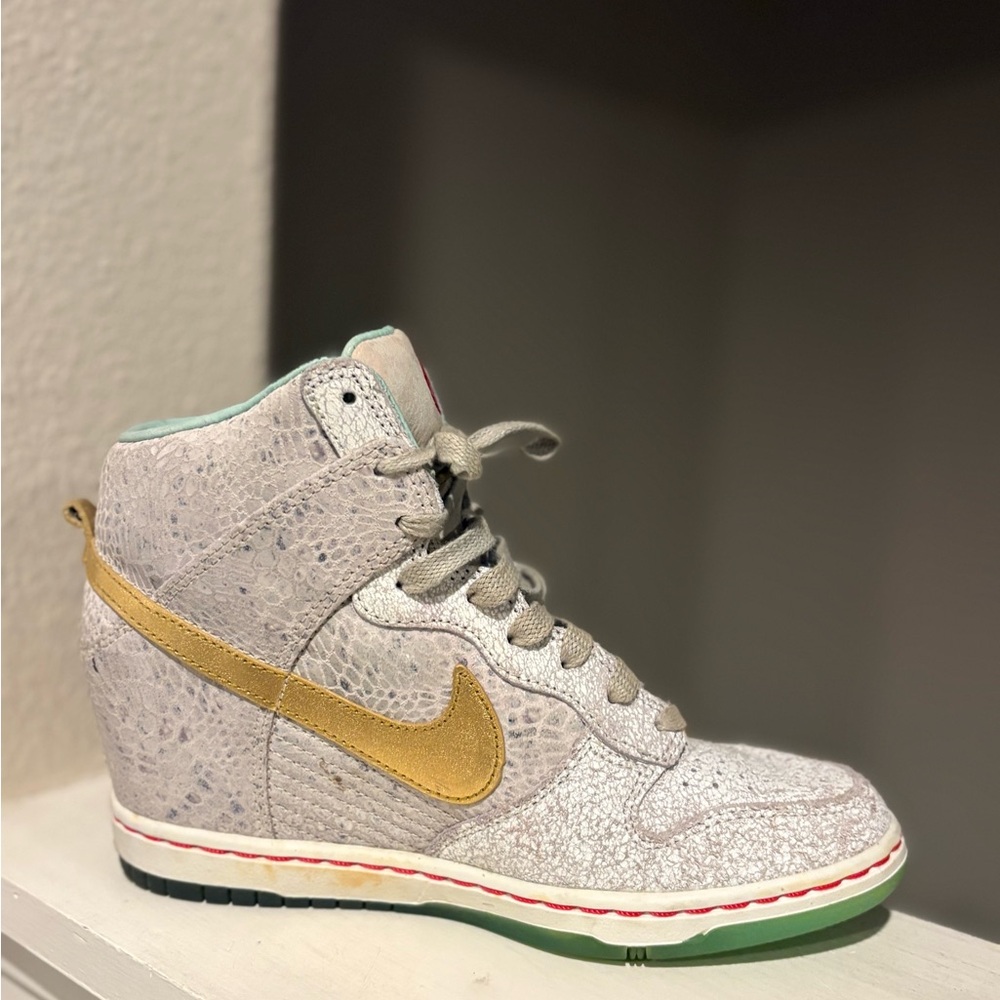 Nike Women’s Dunk Sky Hi Wedge Sneakers Year of the Horse 649464-001 Size 7 - Picture 5 of 10
